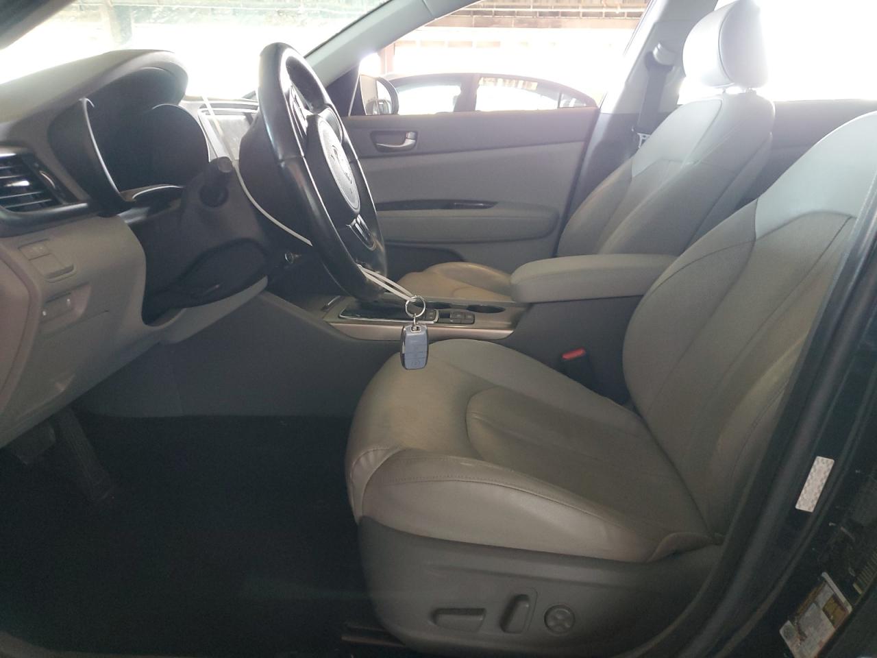 2017 Kia Optima Plug-In Hybrid VIN: KNAGV4LD7H5017282 Lot: 70381525