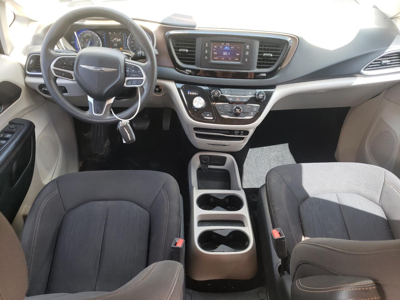 2017 Chrysler Pacifica Lx VIN: 2C4RC1CG8HR824200 Lot: 69378855