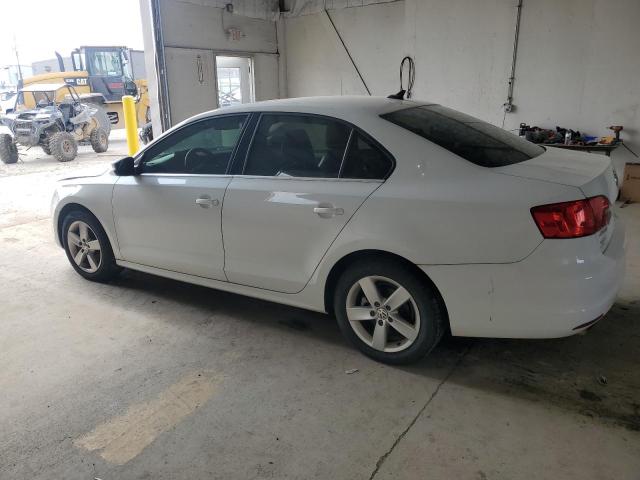 Sedans VOLKSWAGEN JETTA 2014 White