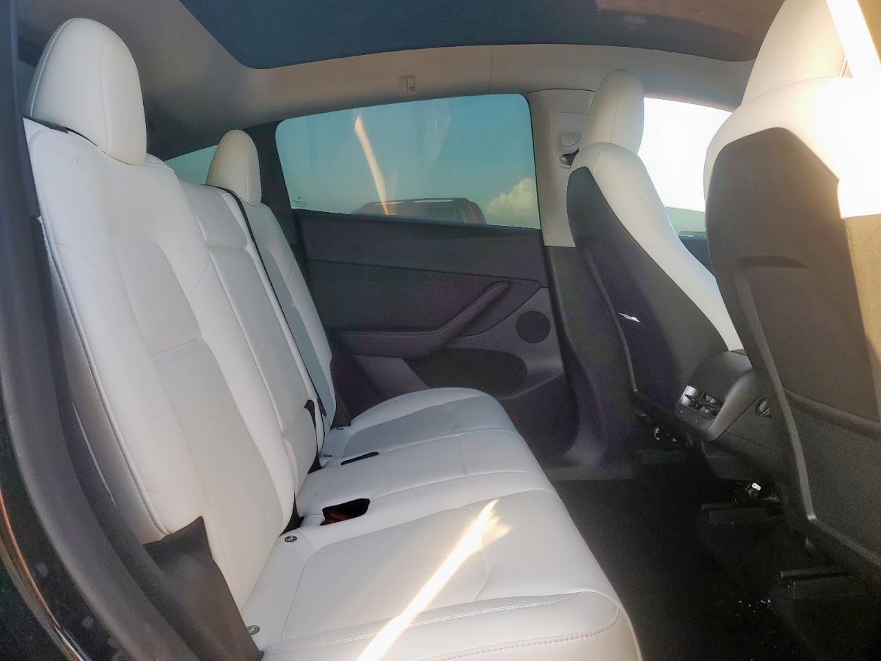 2023 Tesla Model Y VIN: 7SAYGDEF0PF711862 Lot: 68856005