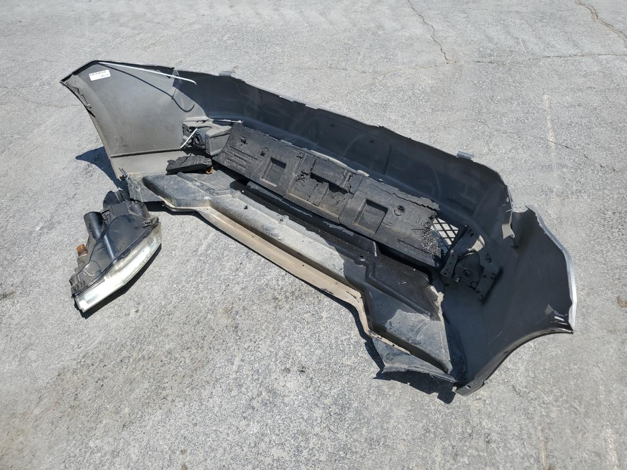 2008 Ford Focus Se VIN: 1FAHP33N58W207053 Lot: 69633925