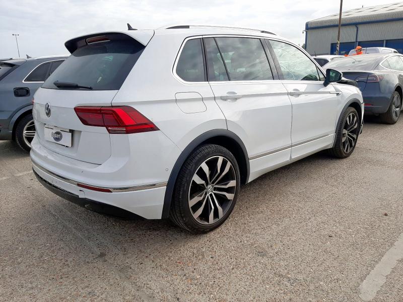2020 VOLKSWAGEN TIGUAN SEL