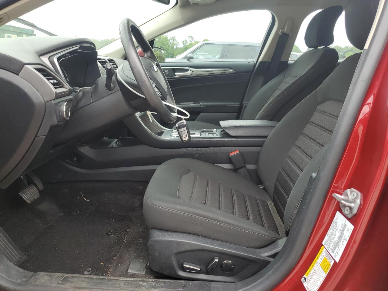 2019 Ford Fusion Se VIN: 3FA6P0LU0KR214869 Lot: 69701555