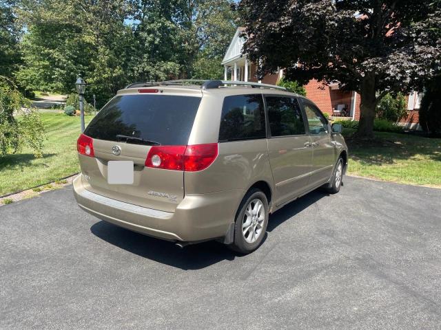 2006 TOYOTA SIENNA LE  
