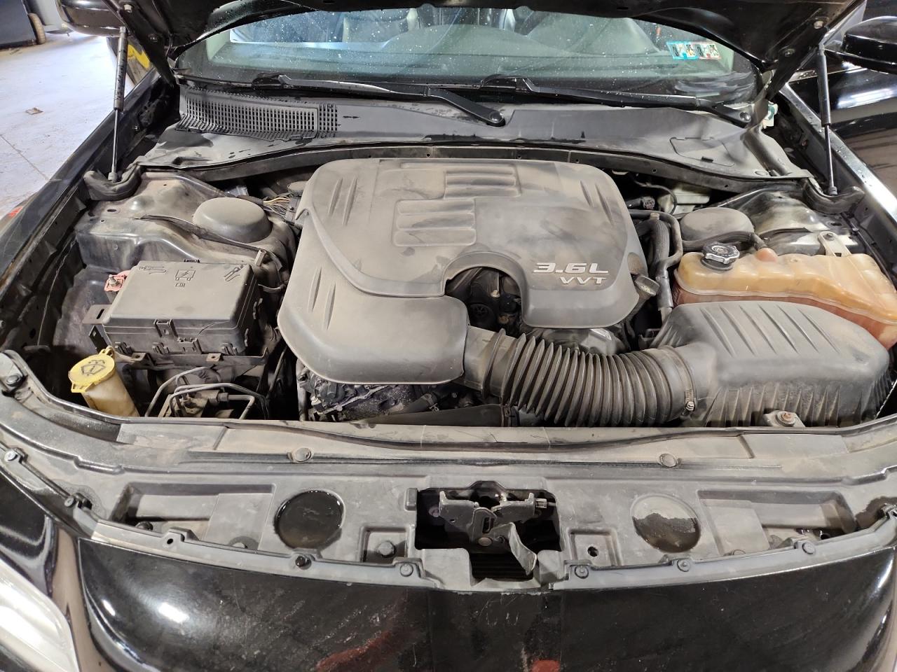 2015 Chrysler 300 Limited VIN: 2C3CCAAG4FH756008 Lot: 69597485