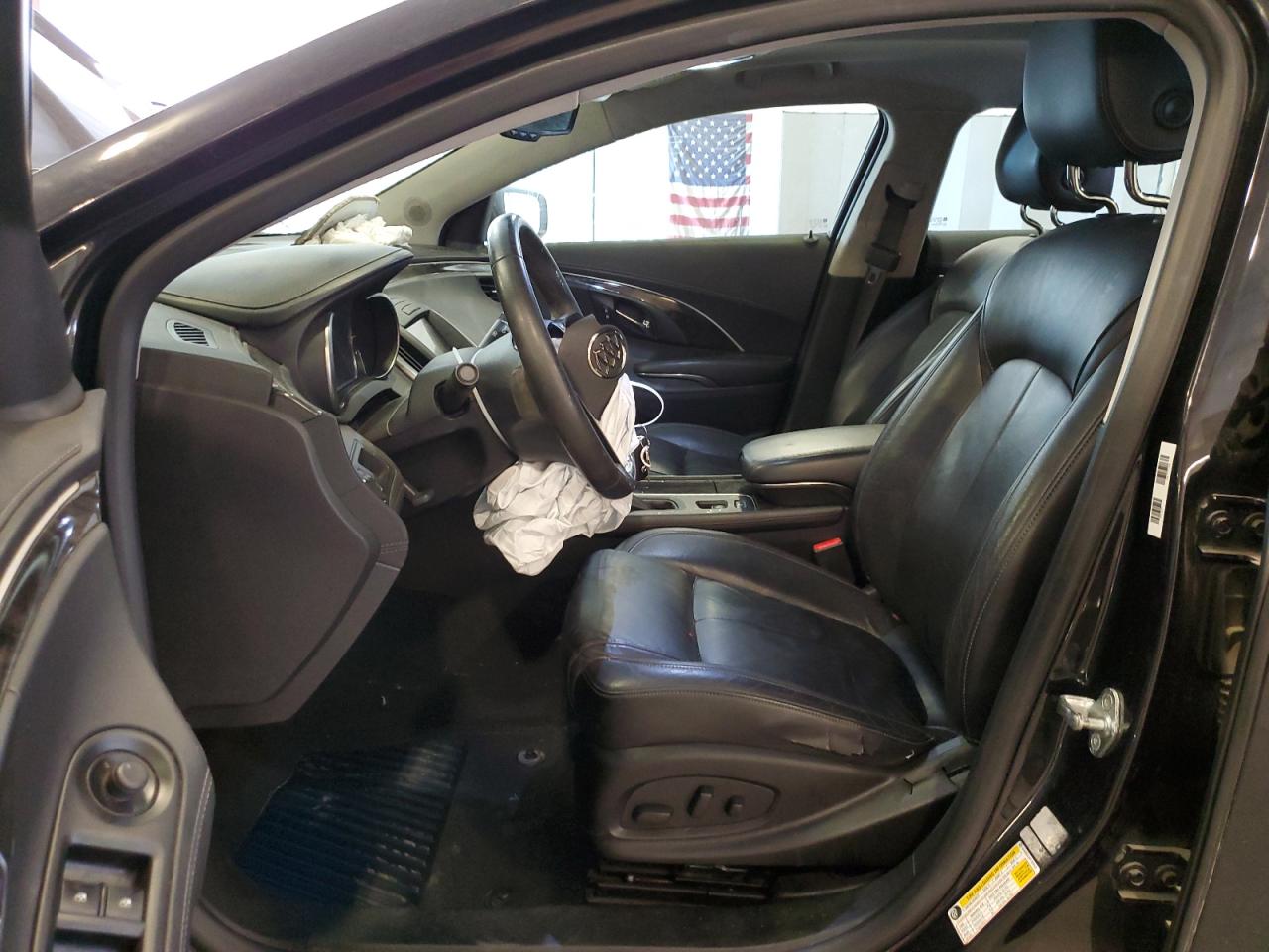 2015 Buick Lacrosse VIN: 1G4GB5G33FF323143 Lot: 69968595