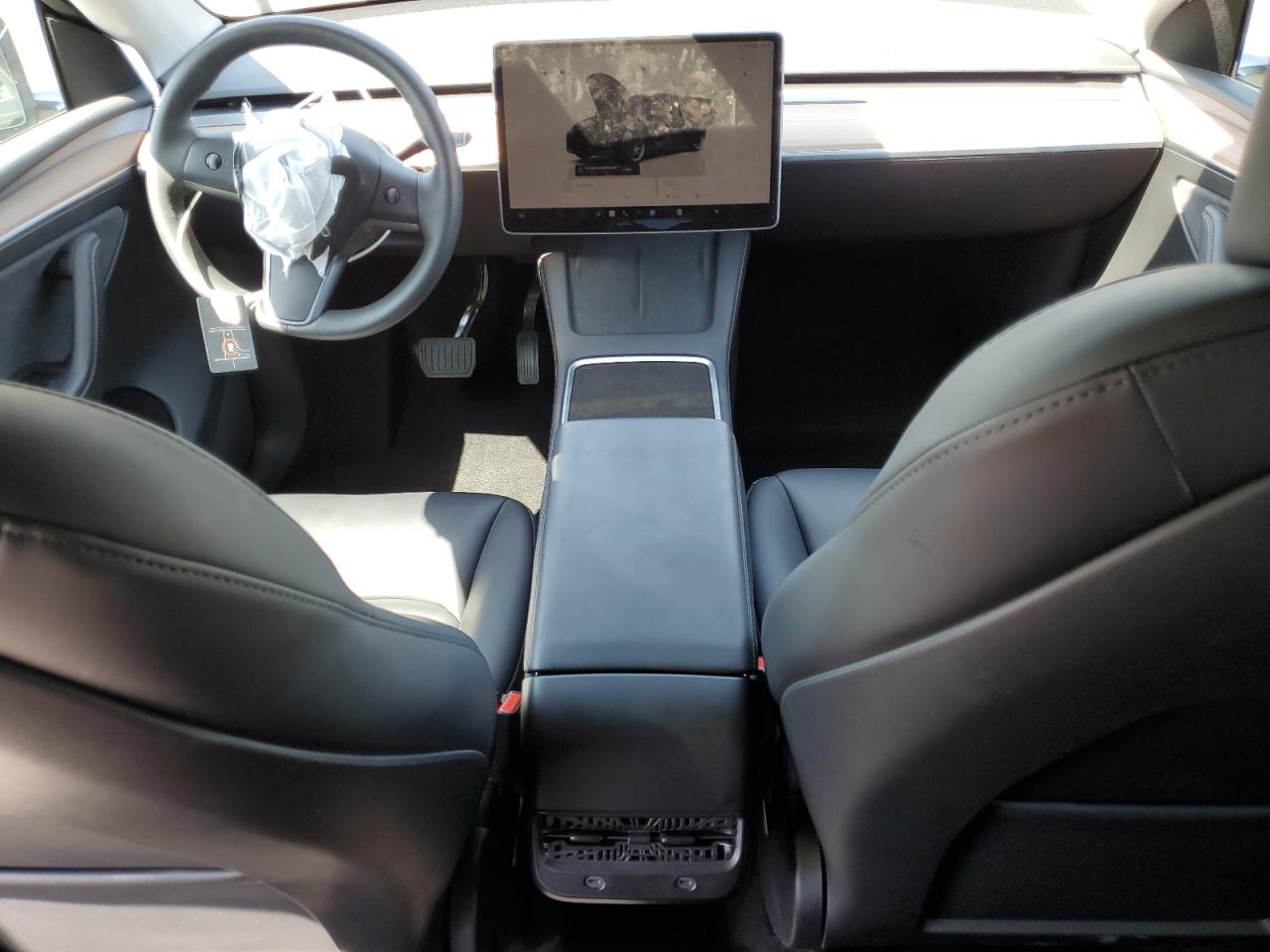 2025 Tesla Model Y VIN: 7SAYGDEE7SF251731 Lot: 70168615