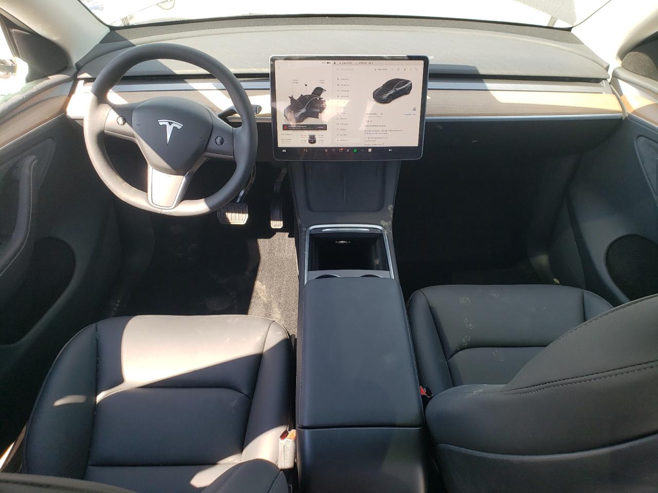 2025 Tesla Model Y VIN: 7SAYGDED2SA358304 Lot: 70583445