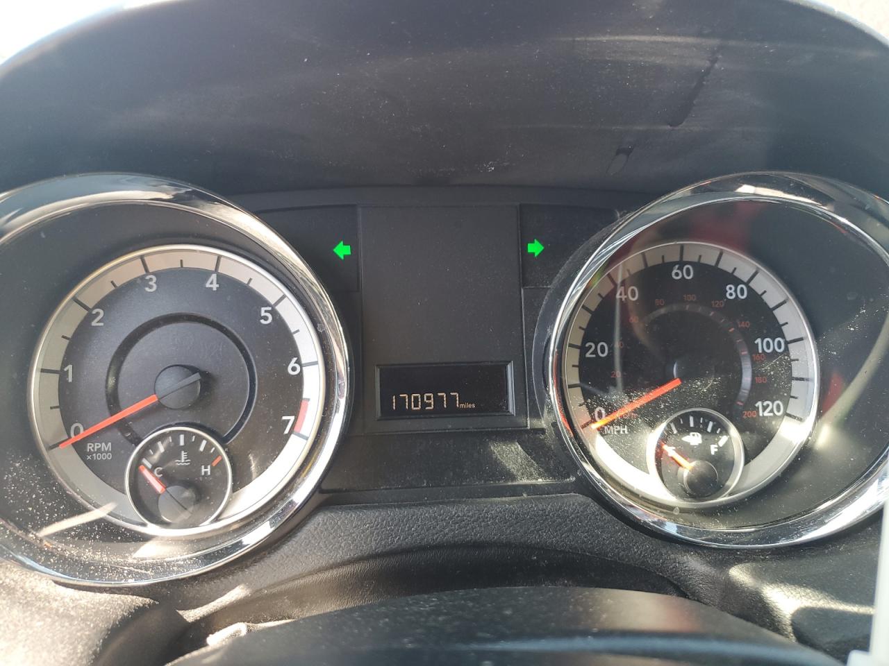 2018 Dodge Grand Caravan Sxt VIN: 2C4RDGCG5JR216141 Lot: 70147175