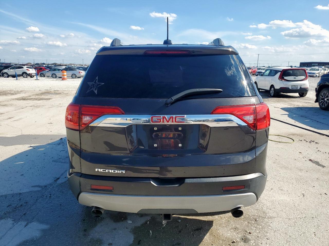 2017 GMC Acadia Sle VIN: 1GKKNLLS6HZ323330 Lot: 66758365