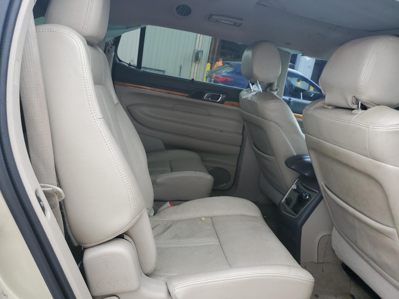 2011 Lincoln Mkt VIN: 2LMHJ5AT9BBJ54200 Lot: 67465695