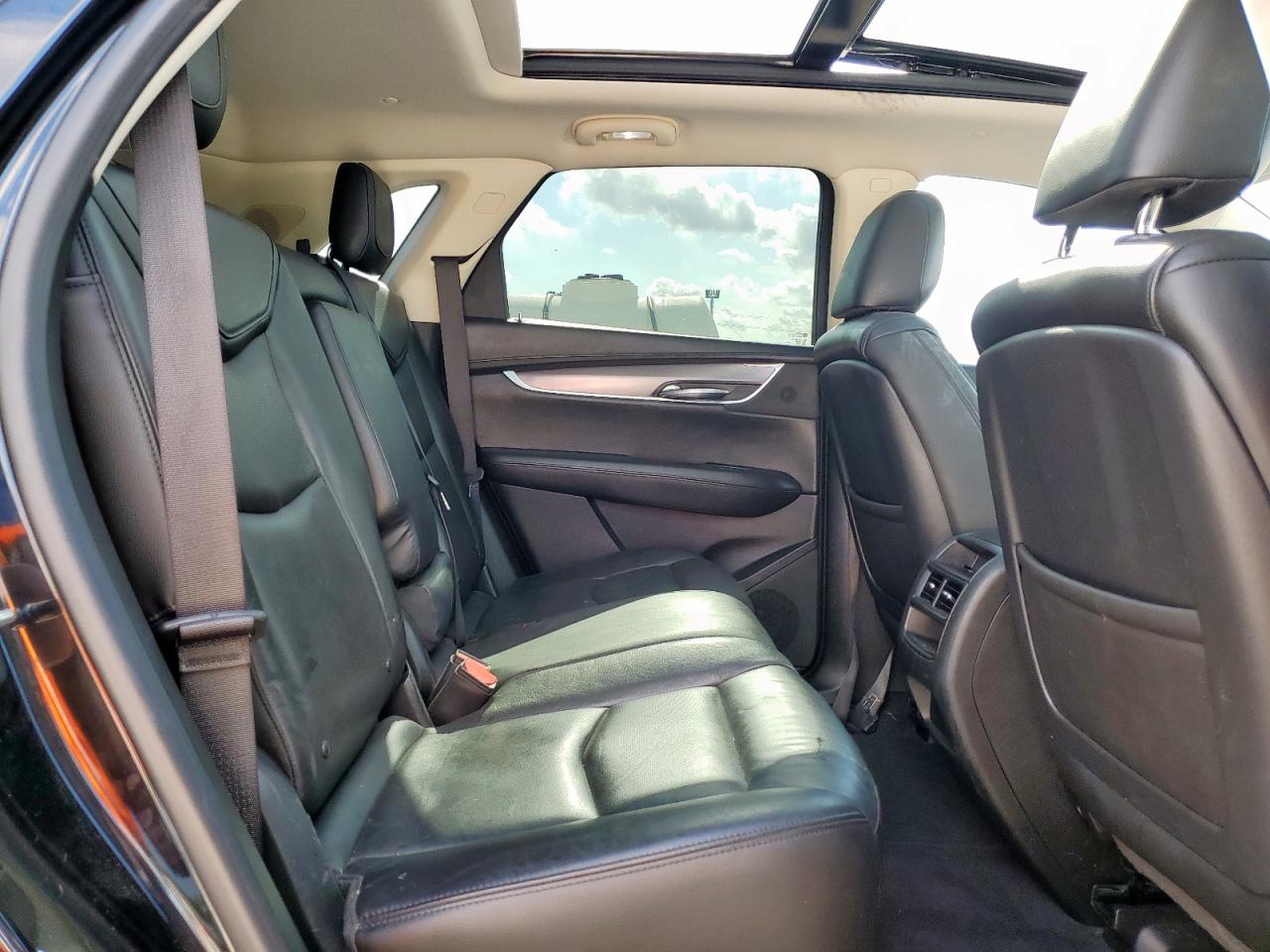 2017 Cadillac Xt5 Luxury VIN: 1GYKNBRS5HZ175985 Lot: 67478215