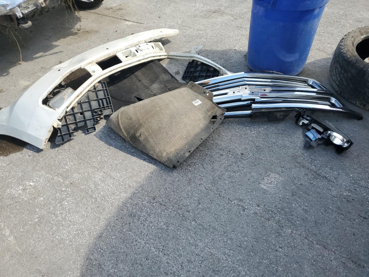 2015 Chevrolet Suburban K1500 Ltz VIN: 1GNSKKKC0FR193672 Lot: 70141795