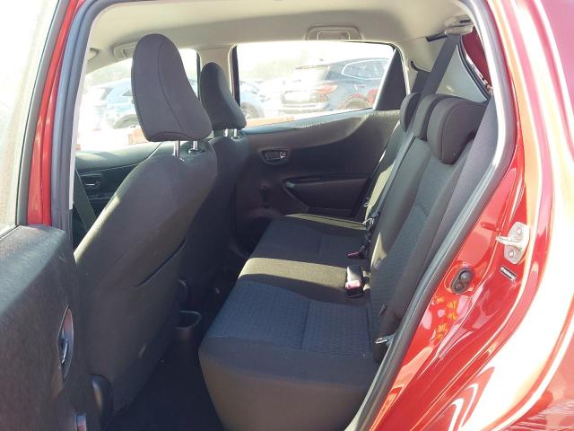 2013 TOYOTA YARIS TR V