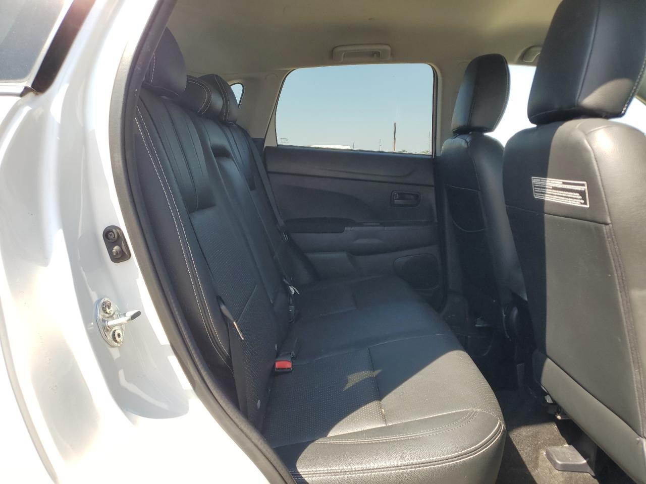 2014 Mitsubishi Outlander Sport Es VIN: 4A4AR3AU8EE028435 Lot: 69958155