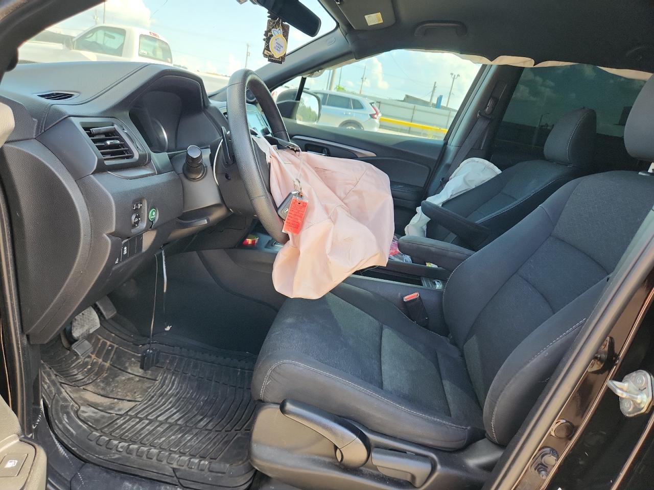 2019 Honda Passport Sport VIN: 5FNYF7H20KB005266 Lot: 68848925