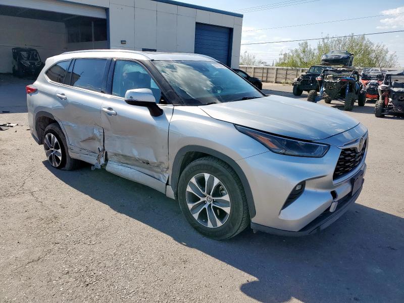  TOYOTA HIGHLANDER 2021 Silver