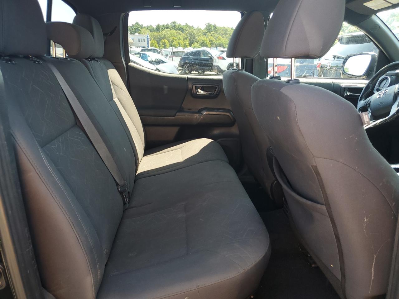 2017 Toyota Tacoma Double Cab VIN: 3TMCZ5AN2HM114228 Lot: 67243875