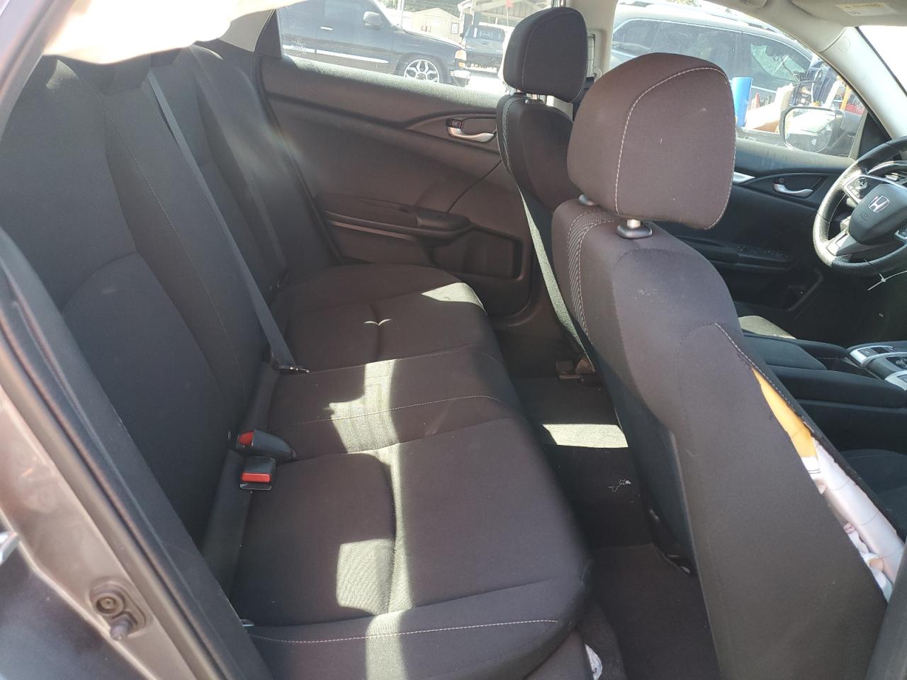 2018 Honda Civic Lx VIN: 2HGFC2F56JH501828 Lot: 70593425