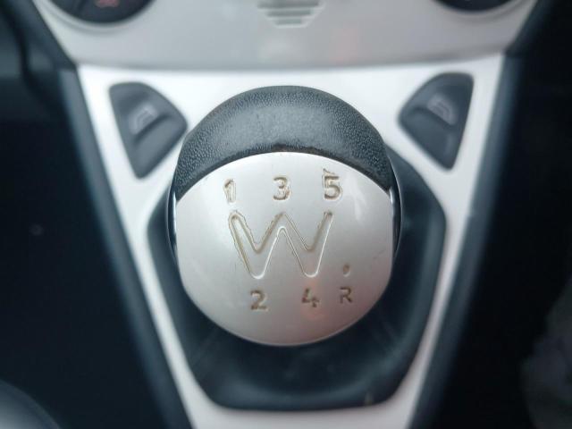 2016 FORD KA TITANIU
