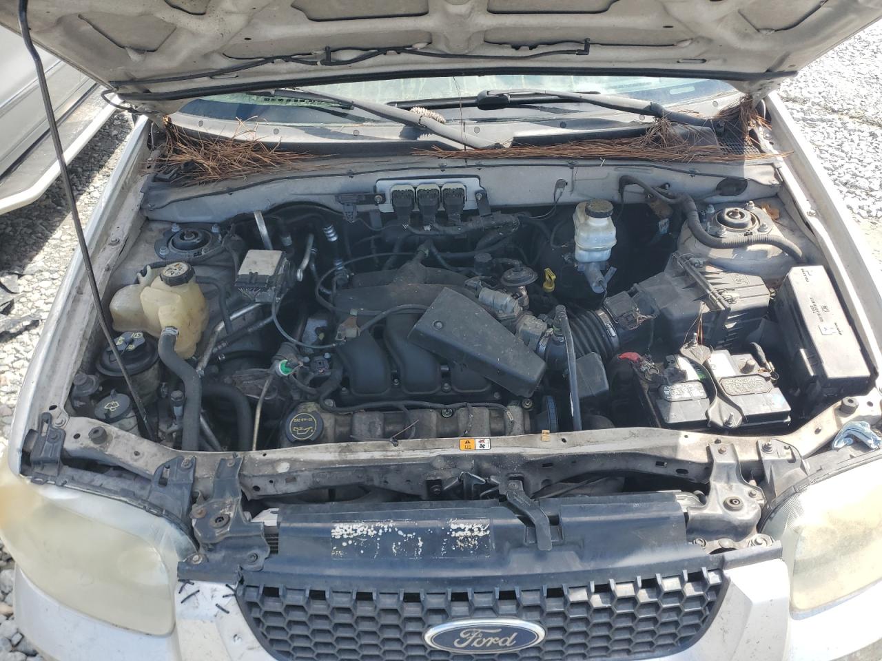 2005 Ford Escape Limited VIN: 1FMYU04115KD99647 Lot: 67616715