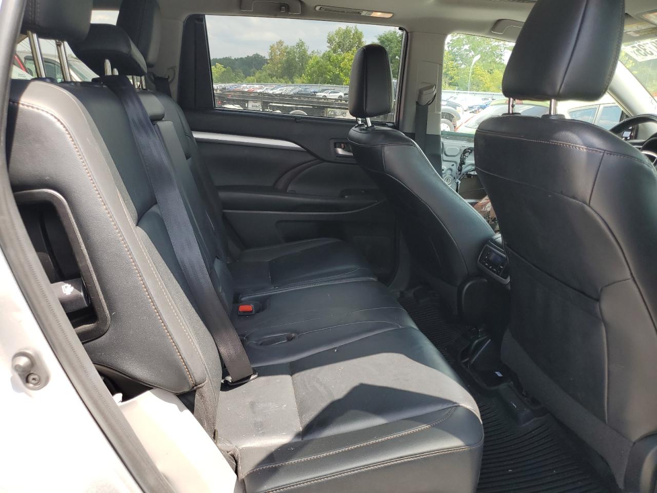 2019 Toyota Highlander Se VIN: 5TDJZRFH7KS592914 Lot: 68459735