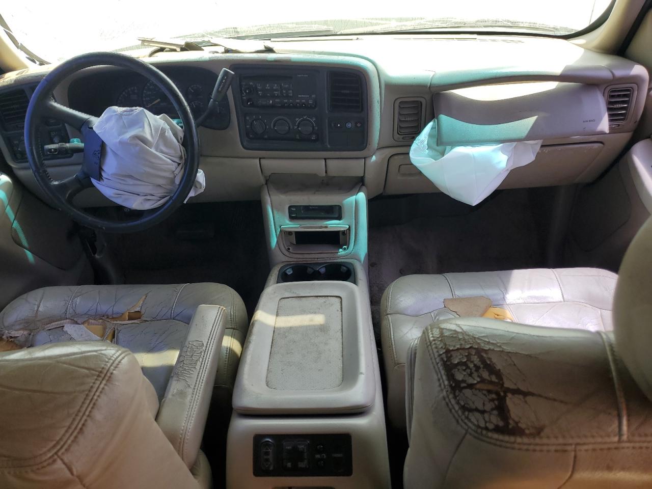 2001 Chevrolet Tahoe C1500 VIN: 1GNEC13T21J149182 Lot: 70359615