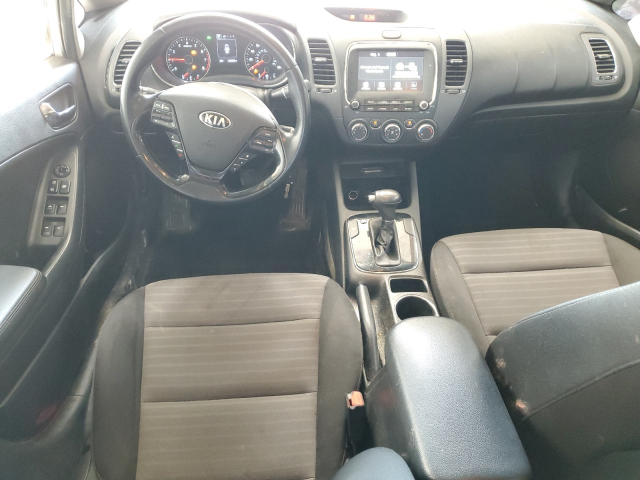 2018 Kia Forte Lx VIN: 3KPFL4A76JE261338 Lot: 66829085