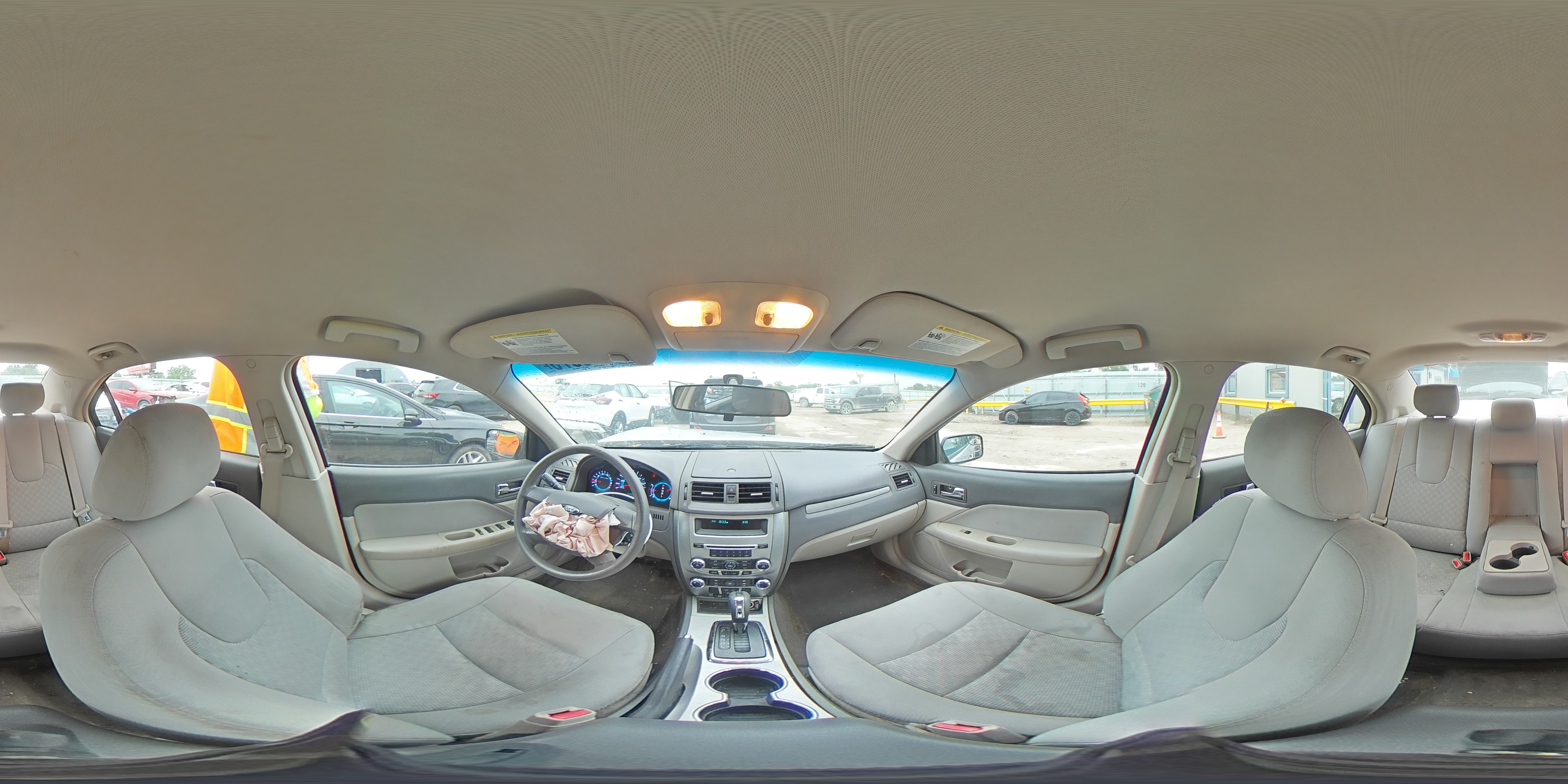 2011 Ford Fusion S VIN: 3FAHP0GA5BR208123 Lot: 70600075