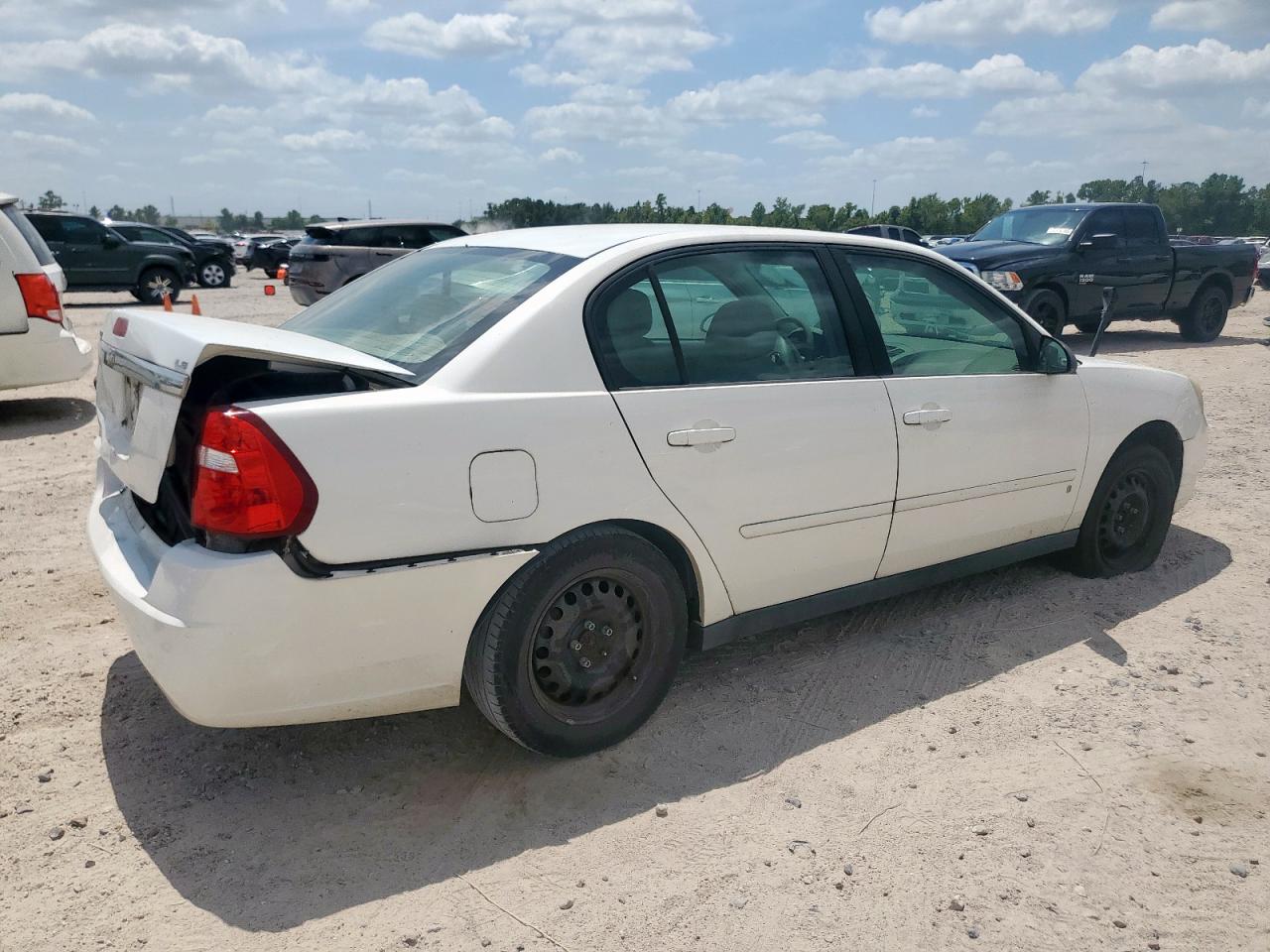 2007 Chevrolet Malibu Ls white null gas 1G1ZS58NX7F283604 photo #4