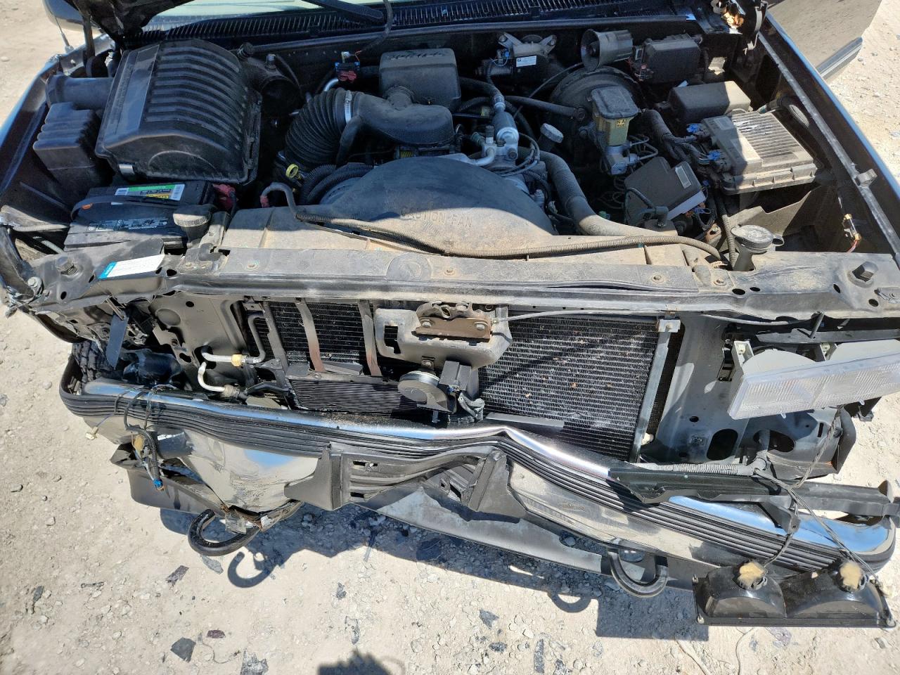 1999 GMC Suburban K1500 VIN: 3GKFK16R7XG543162 Lot: 70941665