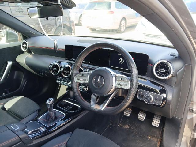 2019 MERCEDES BENZ A 200 AMG