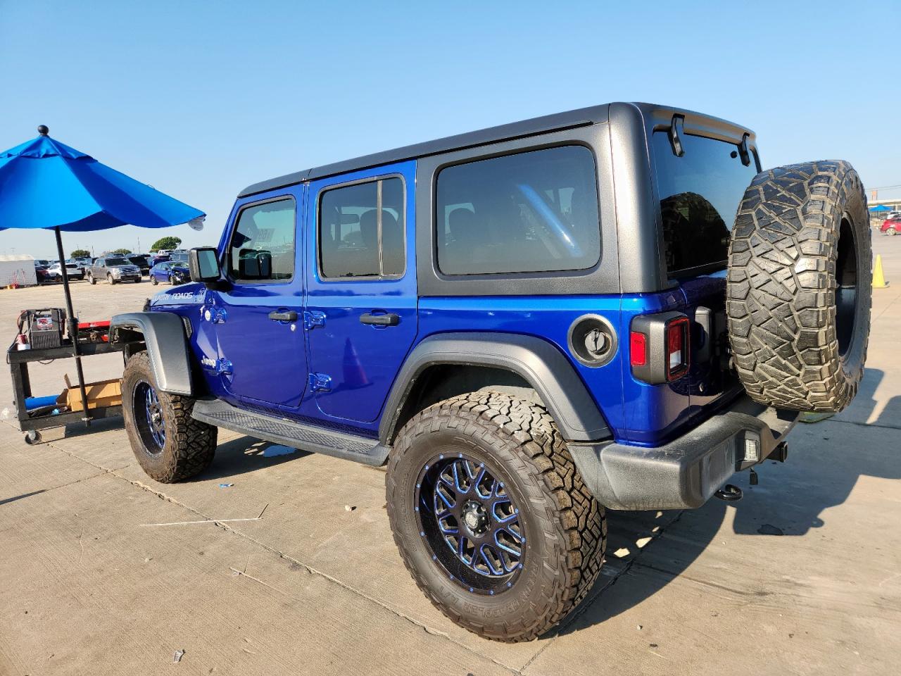 2020 Jeep Wrangler Unlimited Sport blue null gas 1C4HJXDN0LW191998 photo #3