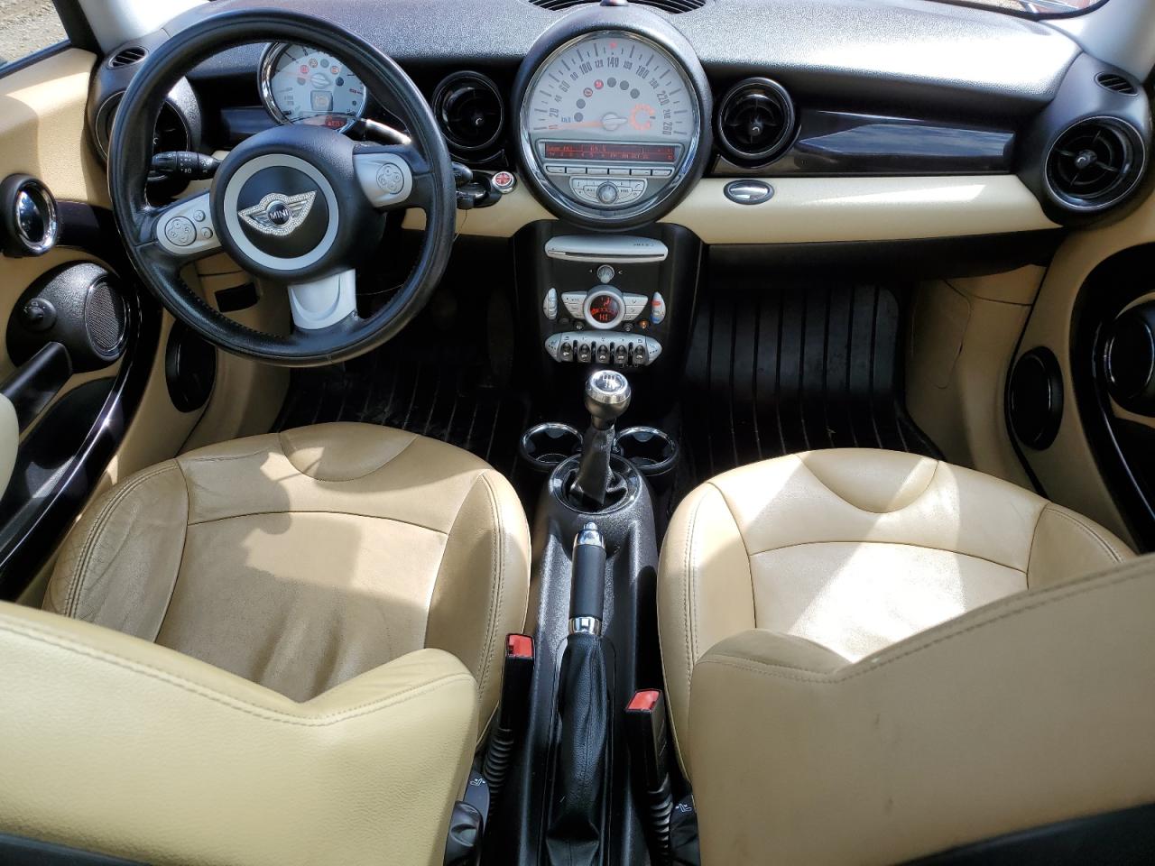 2009 Mini Cooper VIN: WMWMF33529TU71729 Lot: 69407195