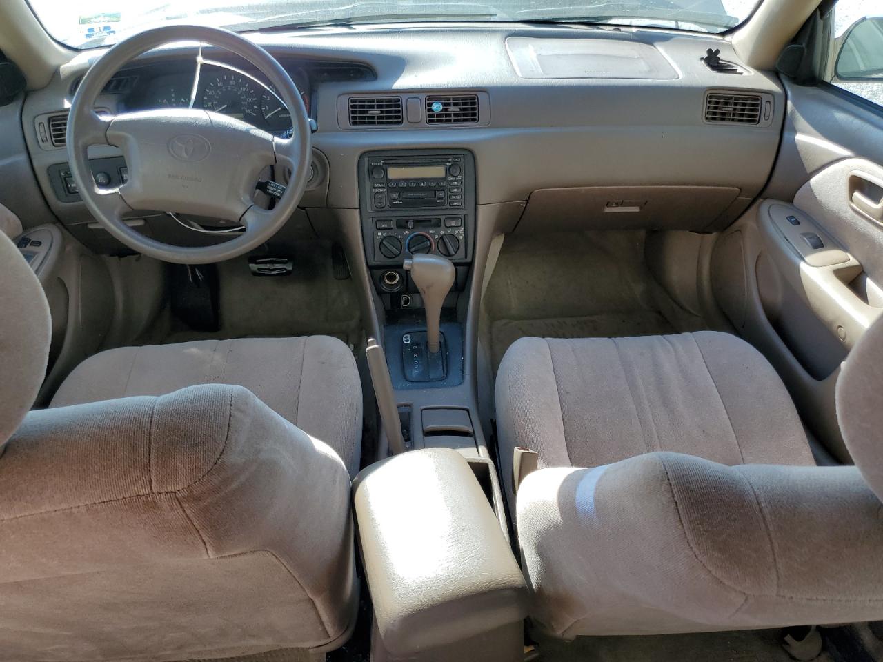 1999 Toyota Camry VIN: JT2BF28K2X0219943 Lot: 70005325