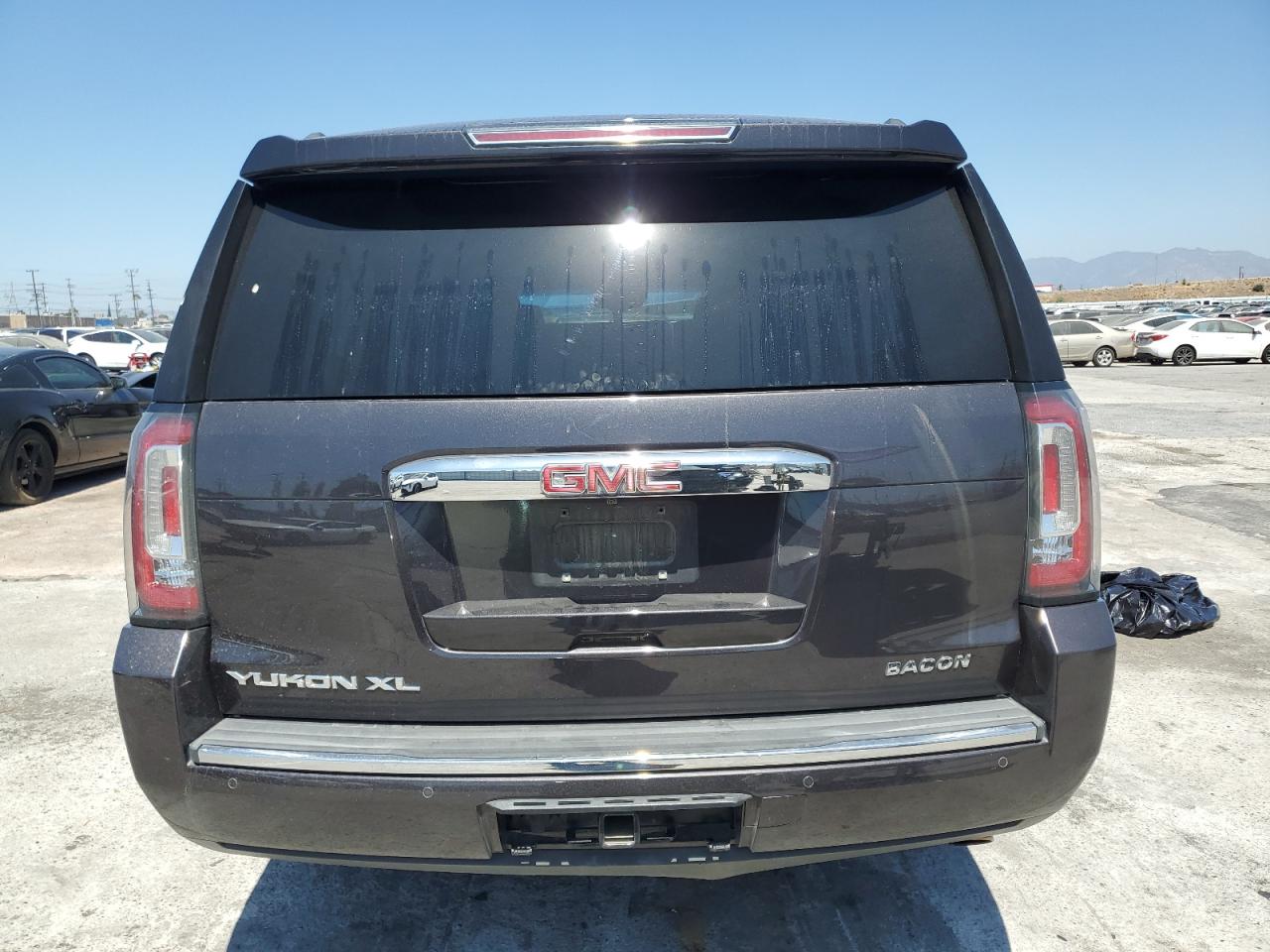2016 GMC Yukon Xl Denali VIN: 1GKS2HKJ3GR139167 Lot: 68927095