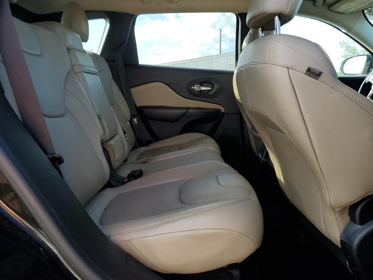 2015 Jeep Cherokee Limited VIN: 1C4PJLDB0FW760735 Lot: 69284585