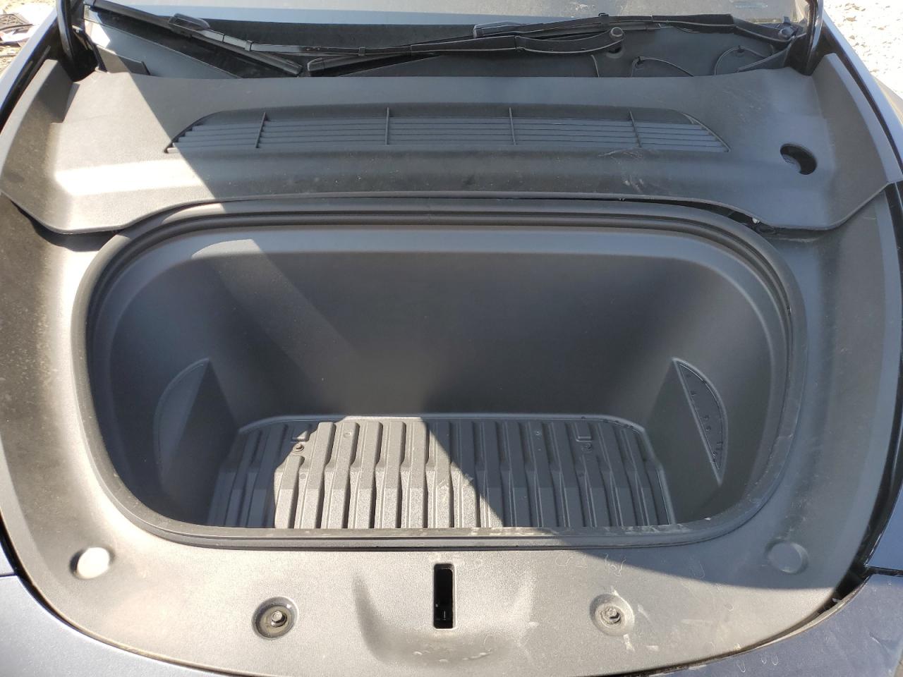 2024 Tesla Model Y VIN: 7SAYGDEE2RF154592 Lot: 68148755