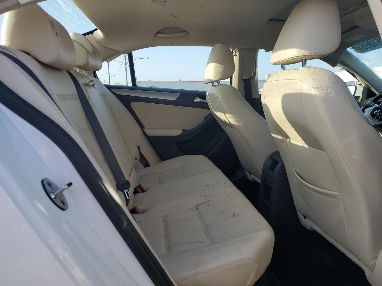 3VWDB7AJ7HM251826 2017 Volkswagen Jetta Se