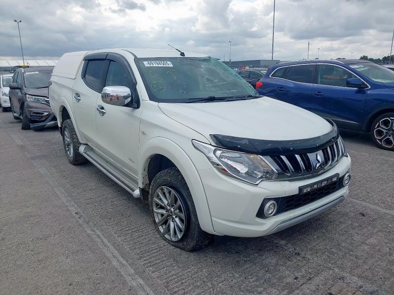 2017 MITSUBISHI L200 DOUBLE CAB DI-D 178 TITAN 4WD