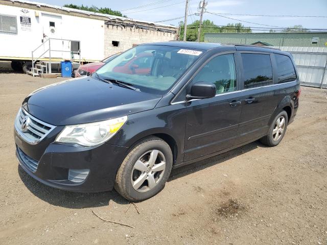 2011 Volkswagen Routan Se