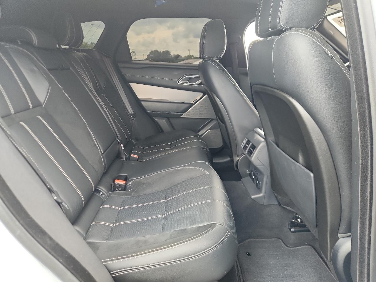 2018 Land Rover Range Rover Velar R-Dynamic Se VIN: SALYL2RX8JA743497 Lot: 70378975
