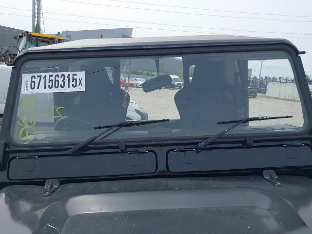 2001 LAND ROVER DEFENDER 9