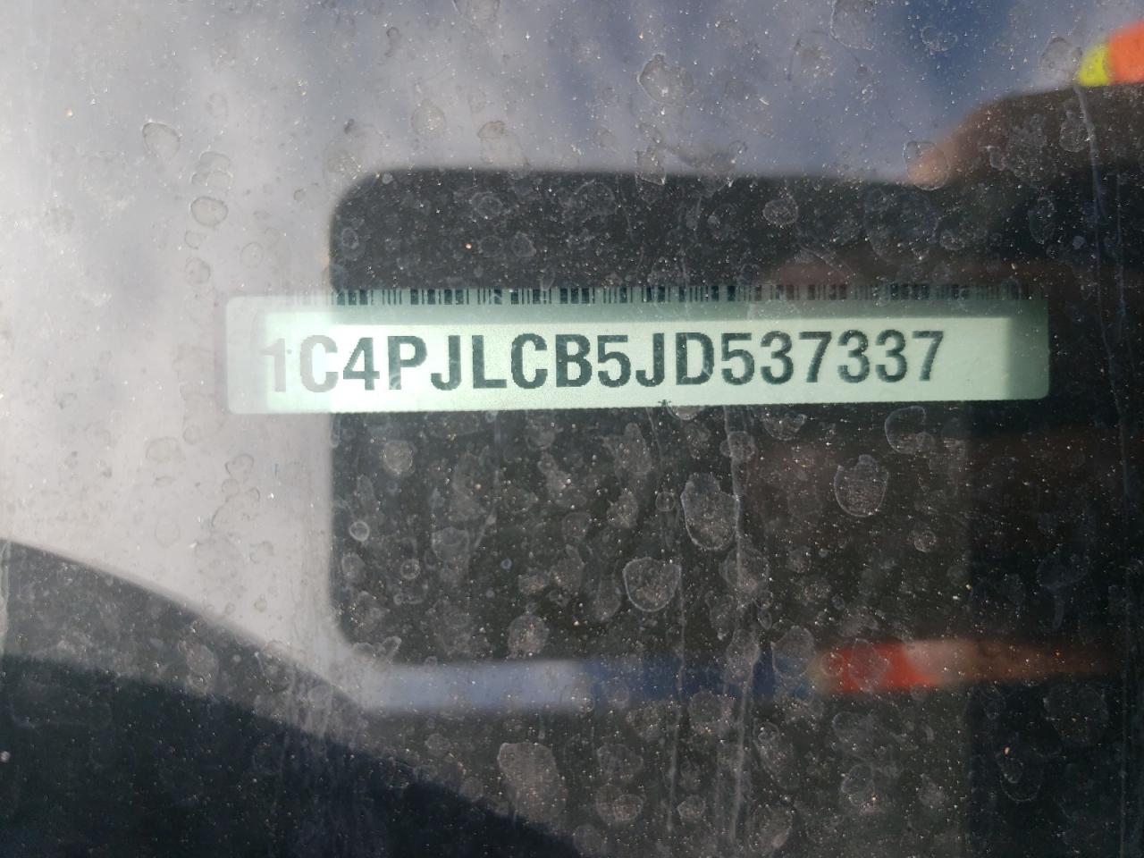 2018 Jeep Cherokee Latitude VIN: 1C4PJLCB5JD537337 Lot: 70461865