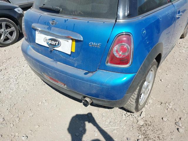 2011 MINI HATCHBACK ONE PIMLICO