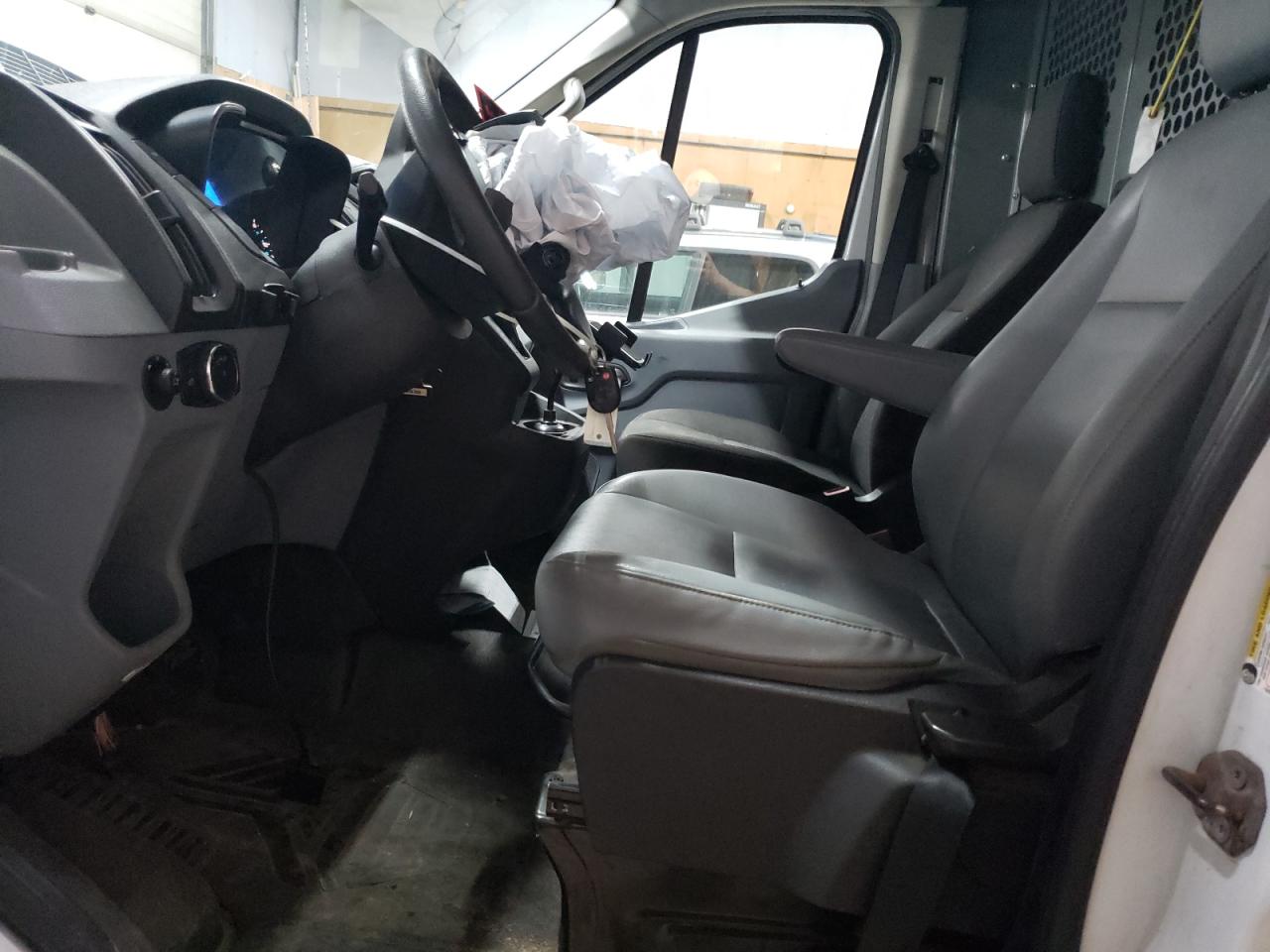 2015 Ford Transit T-250 VIN: 1FTCR2CM8FKA93926 Lot: 68336915