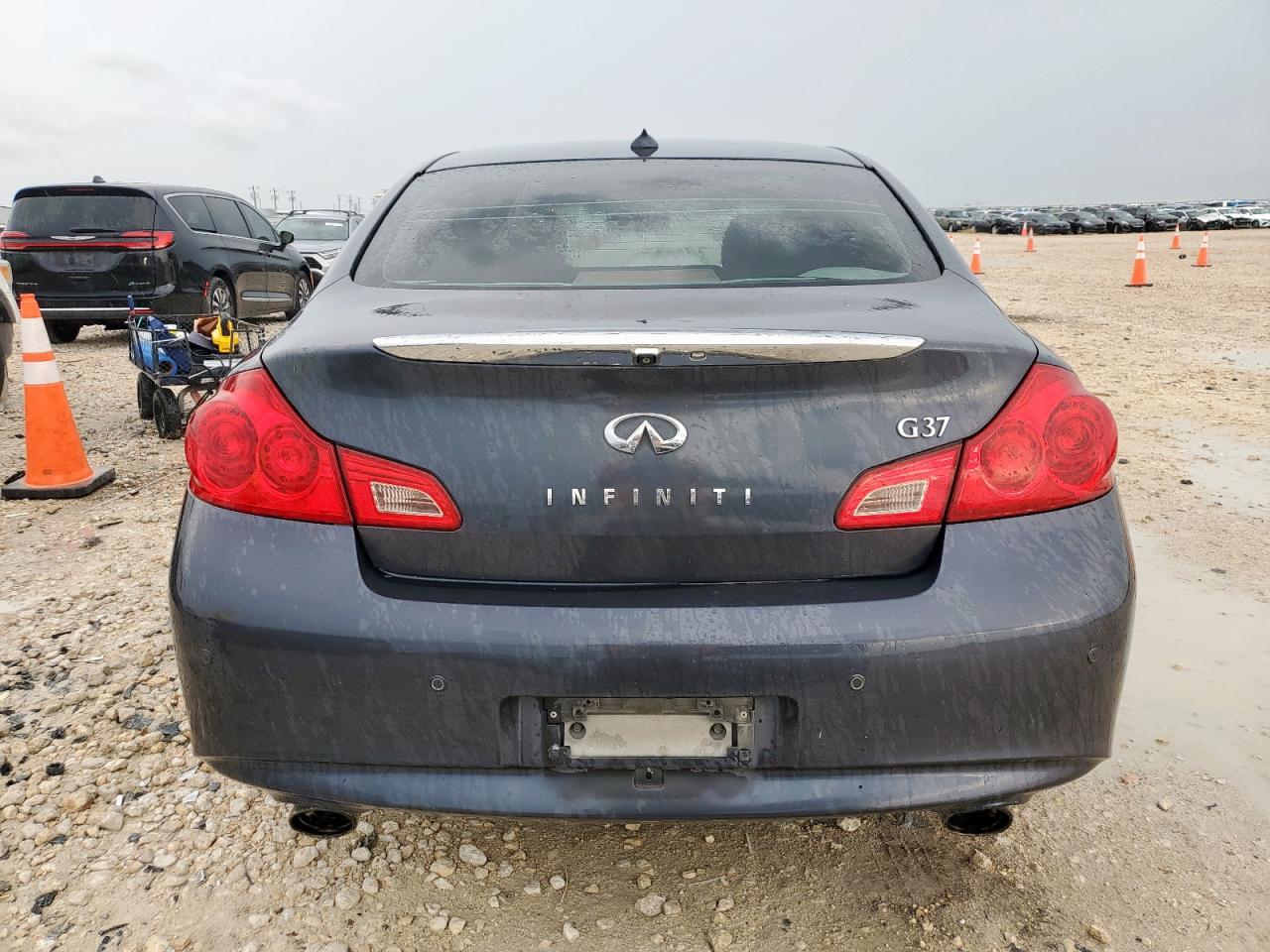 2010 Infiniti G37 Base VIN: JN1CV6AP1AM203098 Lot: 63942355