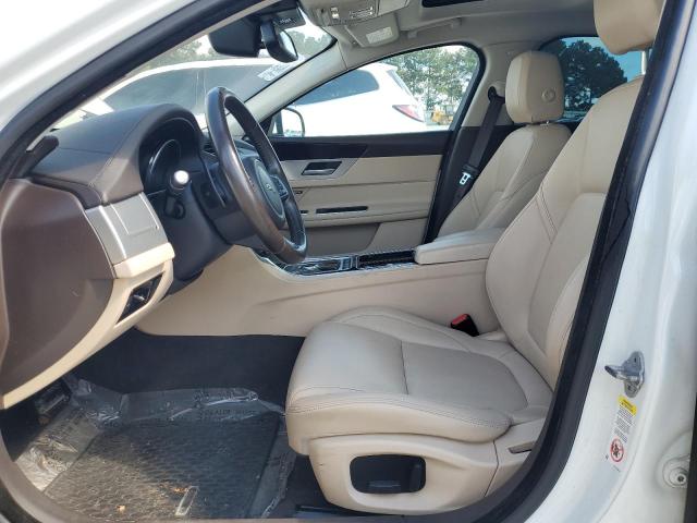 Sedans JAGUAR XF 2017 White