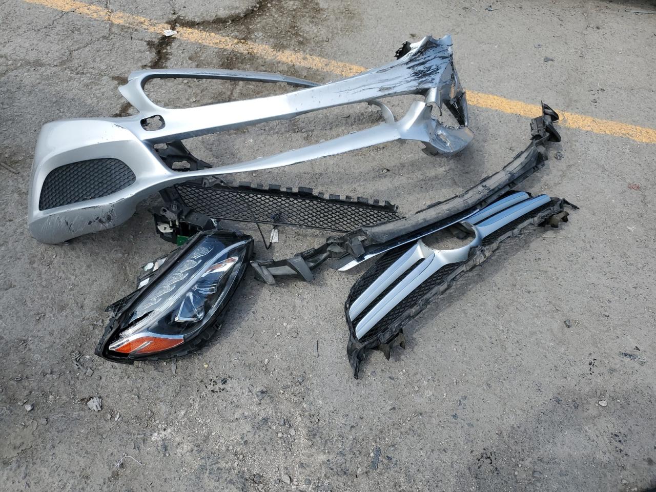 2018 Mercedes-Benz C 300 VIN: 55SWF4JB3JU267473 Lot: 70529465