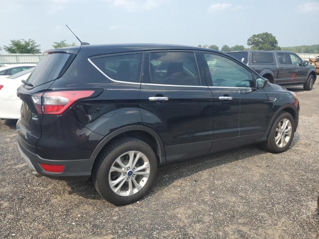  FORD ESCAPE 2017 Czarny